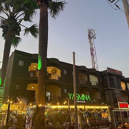 Apartments Plaza Hotel Kololi Exterior foto